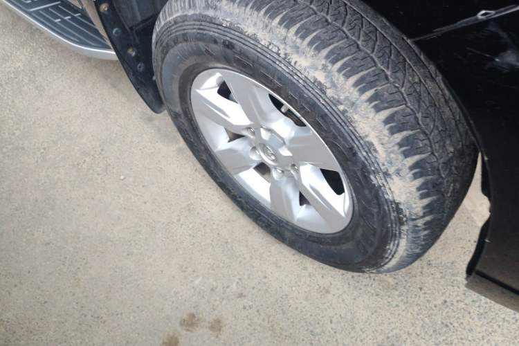 Used Toyota Prado 2016 3.5L Automatic TX-L NAVI Right Front Wheel Hub