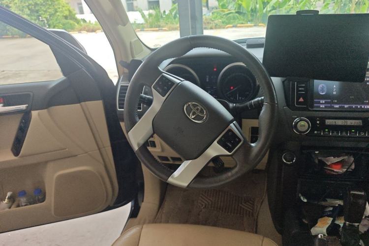 Used Toyota Prado 2016 3.5L Automatic TX Steering Wheel
