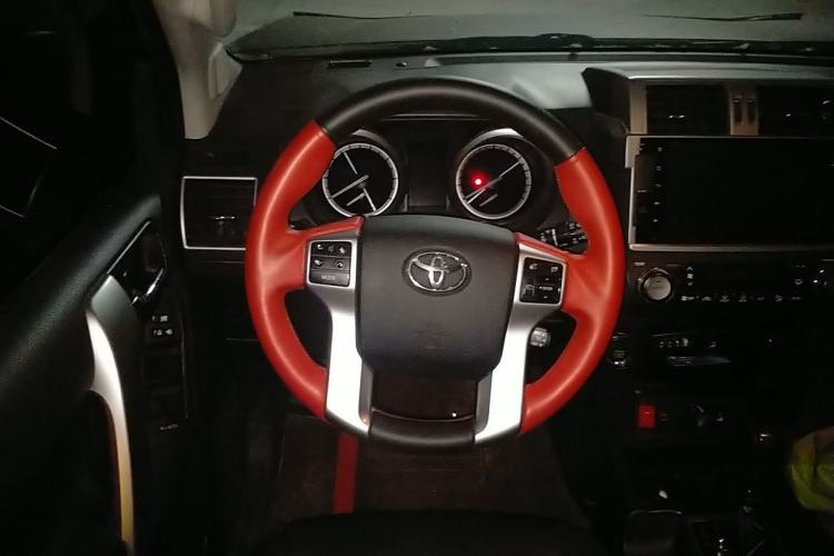 Used Toyota Prado 2016 3.5L Automatic TX-L Steering Wheel