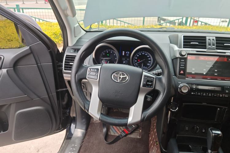 Used Toyota Prado 2016 3.5L Automatic TX-L Steering Wheel