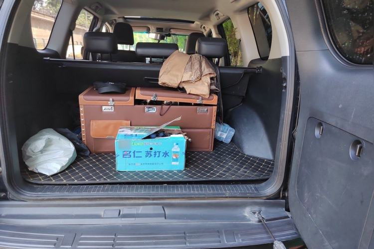 Used Toyota Prado 2016 2.7L Automatic Standard Edition Trunk