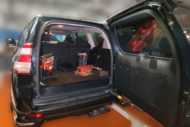 Used Toyota Prado  Trunk