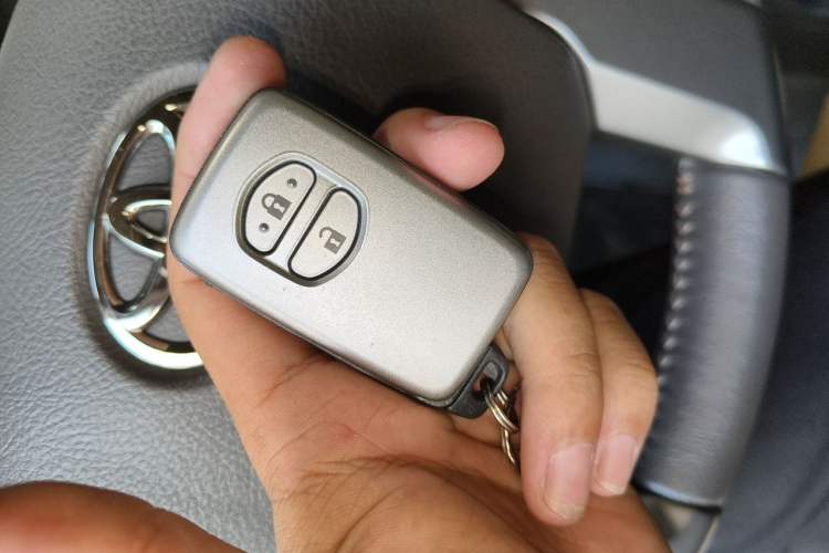 Used Toyota Prado  Vehicle Key