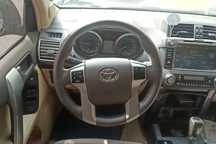 Used Toyota Prado 2016 2.7L Automatic Standard Edition Steering Wheel