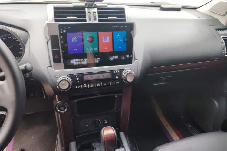 Used Toyota Prado 2016 3.5L Automatic TX-L Audio And AC Panel