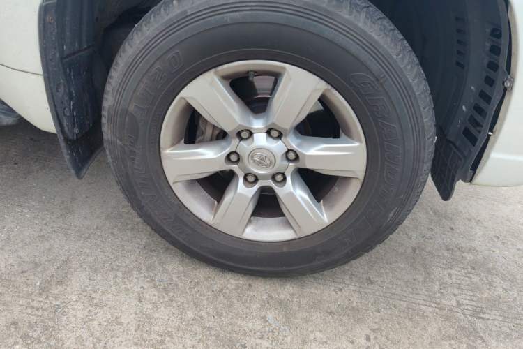 Used Toyota Prado 2016 3.5L Automatic TX-L Right Front Wheel Hub