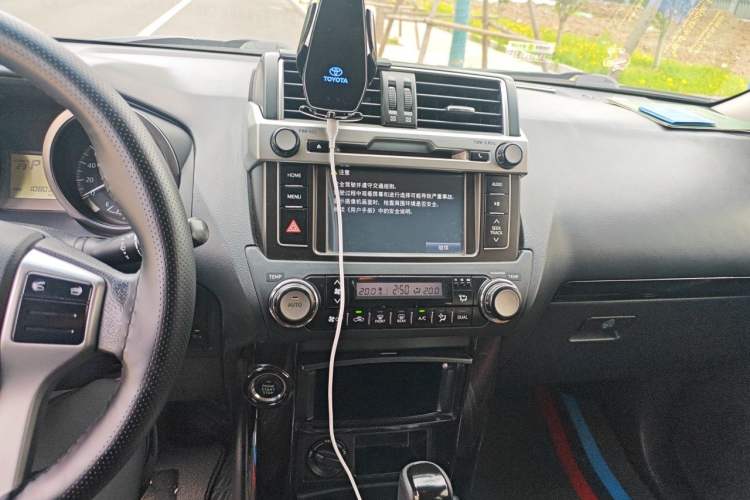 Used Toyota Prado 2016 2.7L Automatic Standard Edition Audio And AC Panel