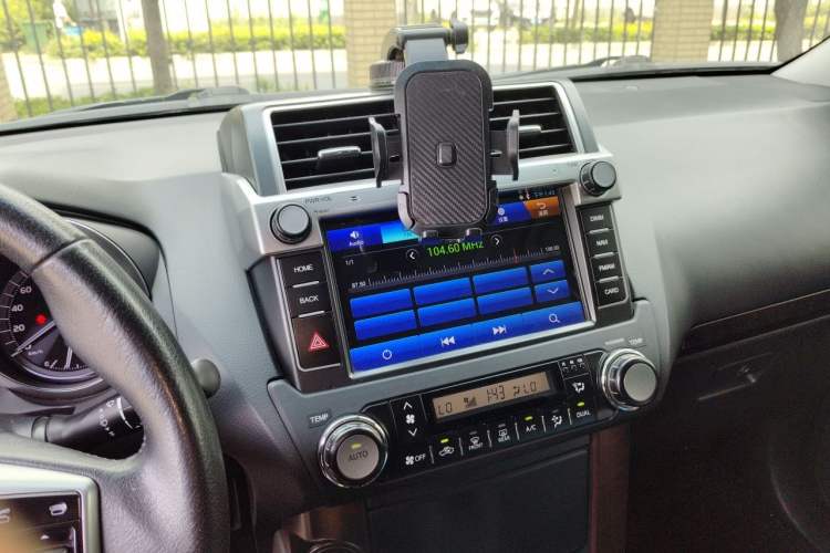 Used Toyota Prado 2016 3.5L Automatic TX-L Audio And AC Panel