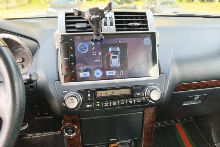 Used Toyota Prado 2016 2.7L Automatic Standard Edition Audio And AC Panel