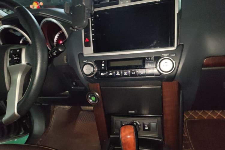Used Toyota Prado 2016 3.5L Automatic TX-L NAVI Audio And AC Panel