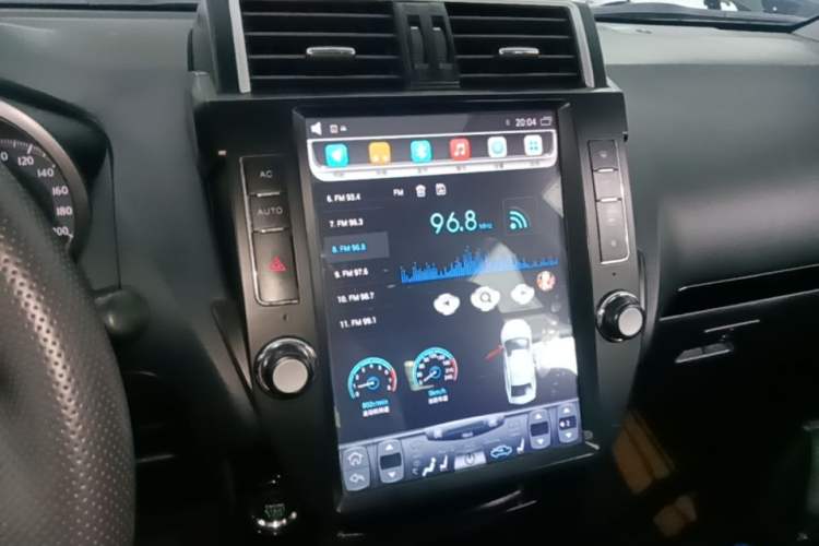 Used Toyota Prado 2016 2.7L Automatic Luxury Edition Audio And AC Panel