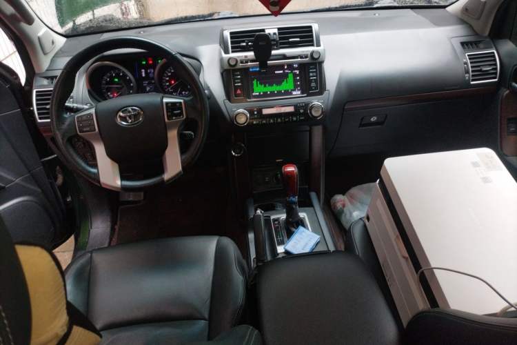 Used Toyota Prado 2016 3.5L Automatic TX-L NAVI Audio And AC Panel