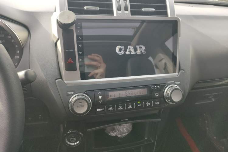 Used Toyota Prado 2016 2.7L Automatic Standard Edition Audio And AC Panel