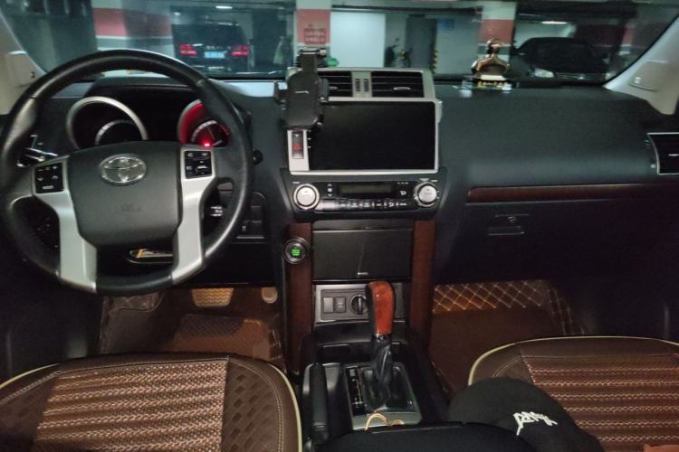 Used Toyota Prado 2016 3.5L Automatic TX-L NAVI Center Console