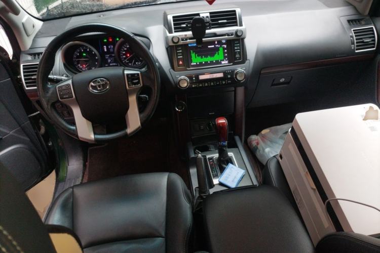 Used Toyota Prado 2016 3.5L Automatic TX-L NAVI Center Console