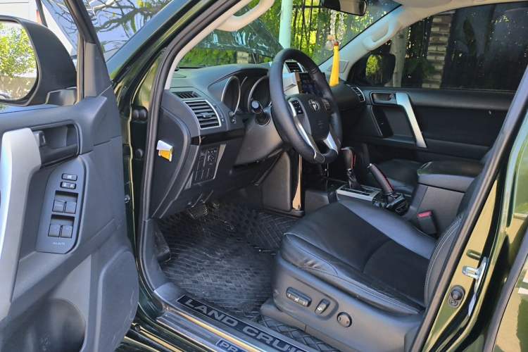 Used Toyota Prado 2016 2.7L Automatic Standard Edition Driver Seat