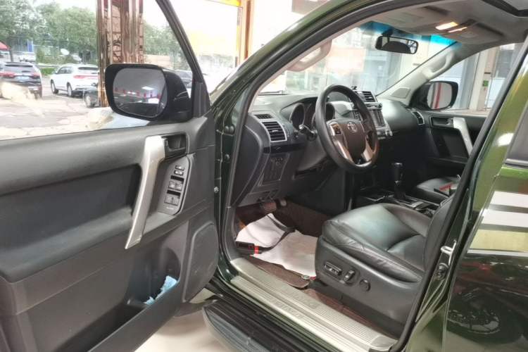 Used Toyota Prado 2016 2.7L Automatic Standard Edition Driver Seat