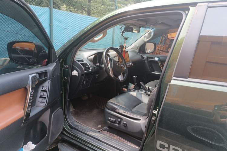 Used Toyota Prado 2016 2.7L Automatic Standard Edition Driver Seat