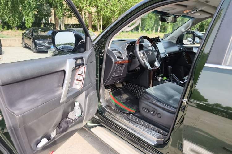 Used Toyota Prado 2016 2.7L Automatic Standard Edition Driver Seat