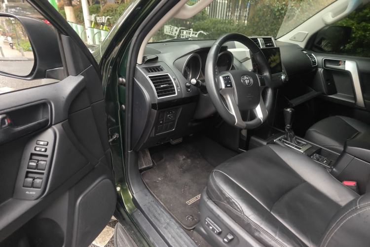 Used Toyota Prado 2016 2.7L Automatic Luxury Edition Driver Seat