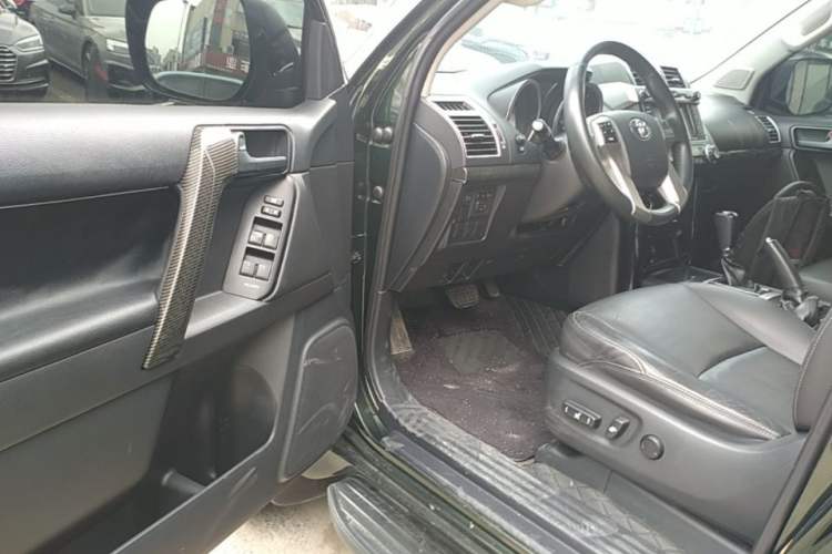 Used Toyota Prado 2016 2.7L Automatic Standard Edition Driver Seat