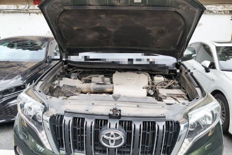 Used Toyota Prado 2016 3.5L Automatic TX Engine Bay