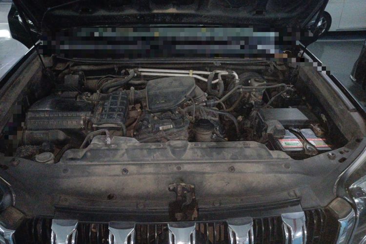 Used Toyota Prado  Engine Bay