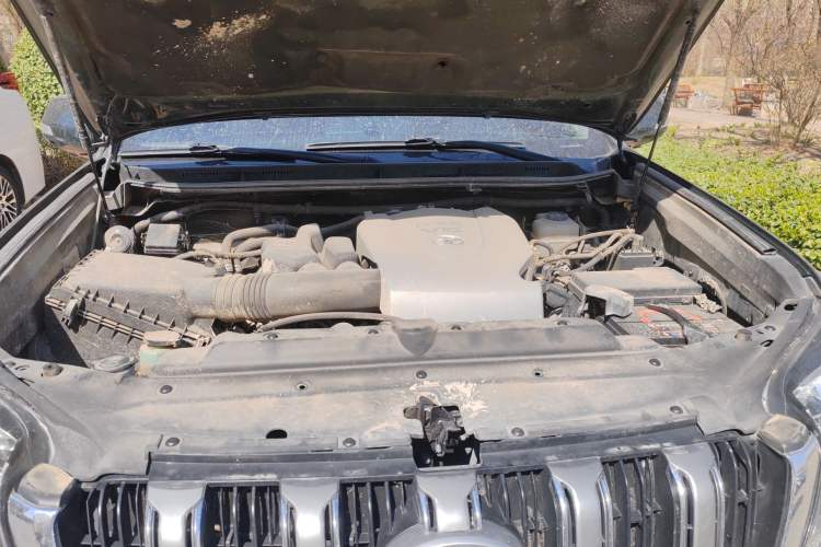 Used Toyota Prado 2016 3.5L Automatic VX NAVI Engine Bay