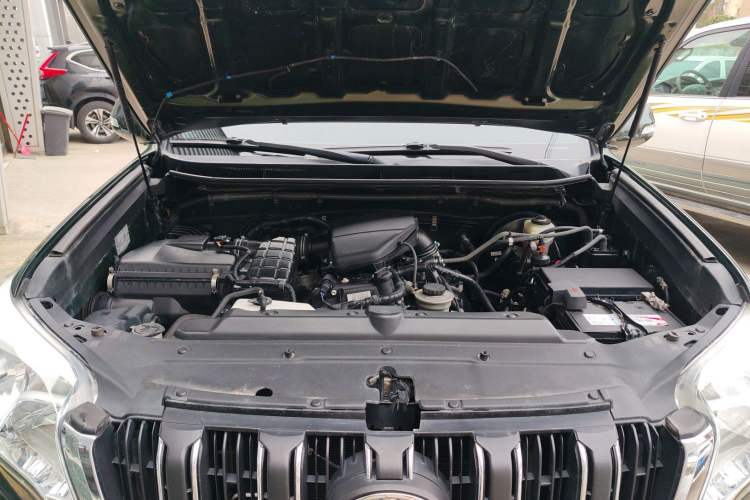 Used Toyota Prado 2016 2.7L Automatic Standard Edition Engine Bay