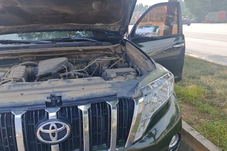 Used Toyota Prado  Engine Bay Left