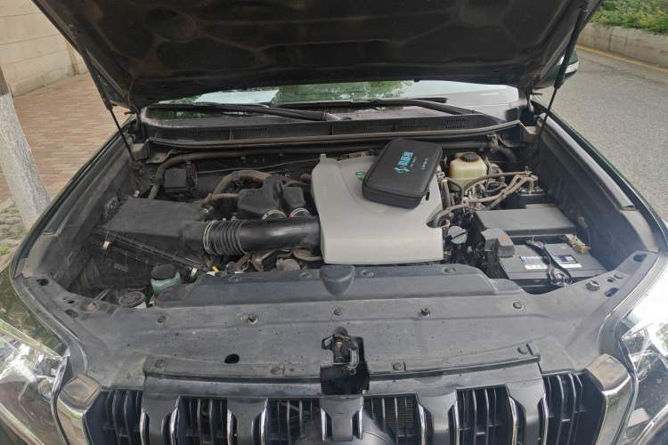 Used Toyota Prado 2016 3.5L Automatic TX-L Engine Bay