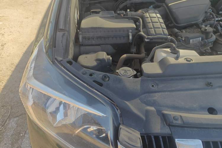 Used Toyota Prado 2016 2.7L Automatic Standard Edition Engine Bay Right