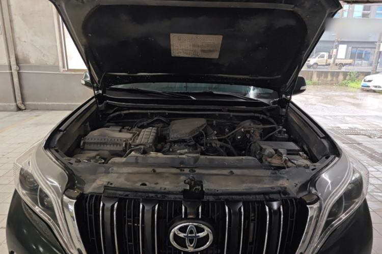 Used Toyota Prado 2016 2.7L Automatic Standard Edition Engine Bay