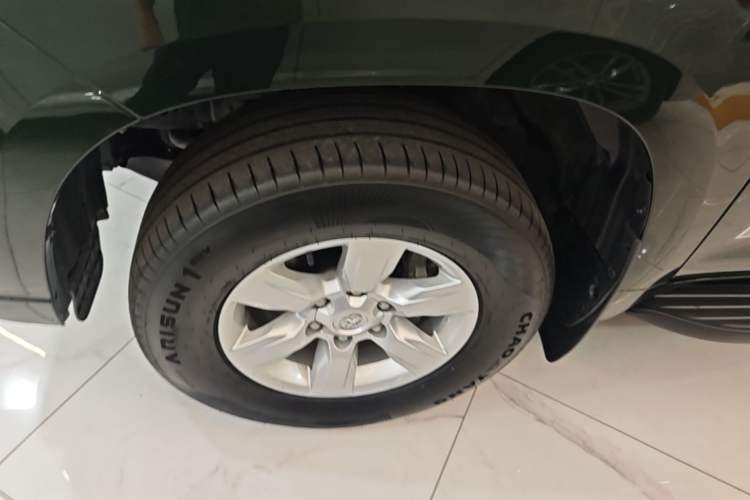 Used Toyota Prado 2016 2.7L Automatic Standard Edition Exterior 4