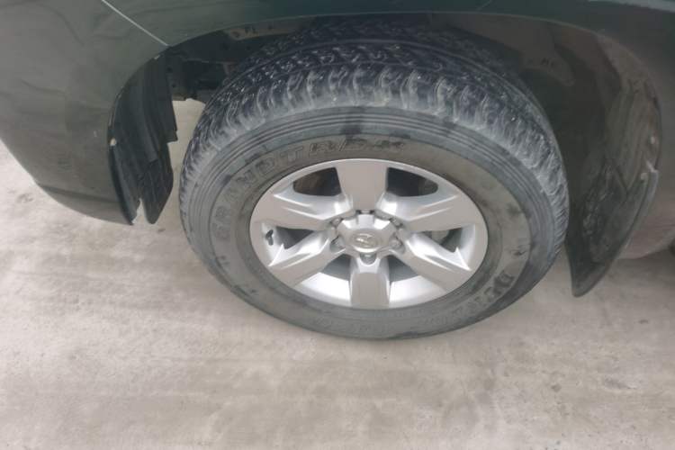 Used Toyota Prado 2016 2.7L Automatic Standard Edition Exterior 7