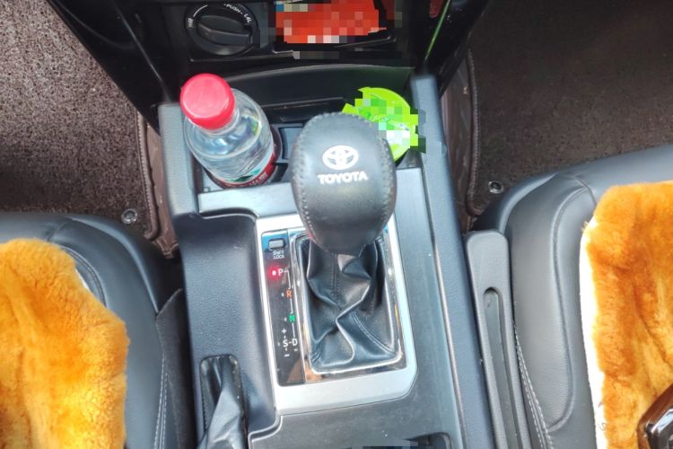 Used Toyota Prado 2016 2.7L Automatic Standard Edition Gear Lever