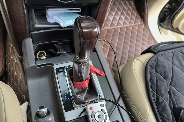 Used Toyota Prado 2016 3.5L Automatic VX NAVI Gear Lever