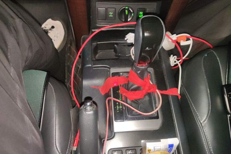 Used Toyota Prado 2016 3.5L Automatic TX-L Gear Lever