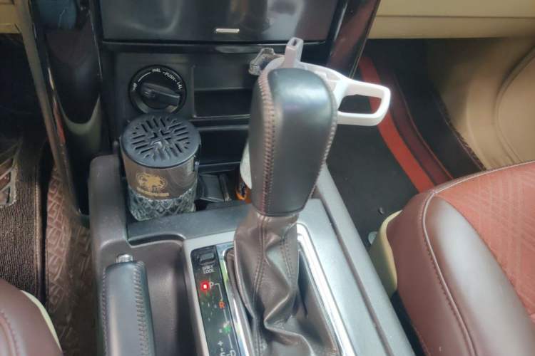 Used Toyota Prado 2016 2.7L Automatic Standard Edition Gear Lever