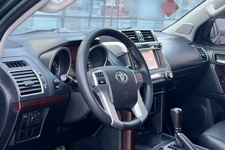 Used Toyota Prado 2016 2.7L Automatic Standard Edition Interior 1