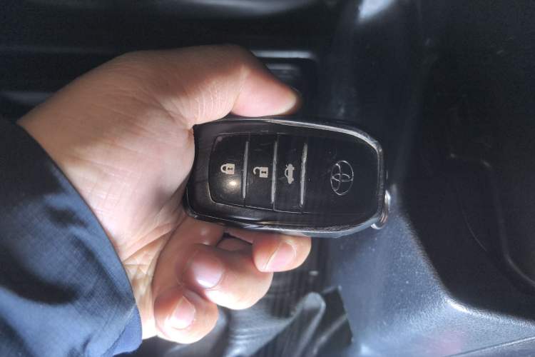 Used Toyota Prado 2016 2.7L Automatic Standard Edition Interior 1