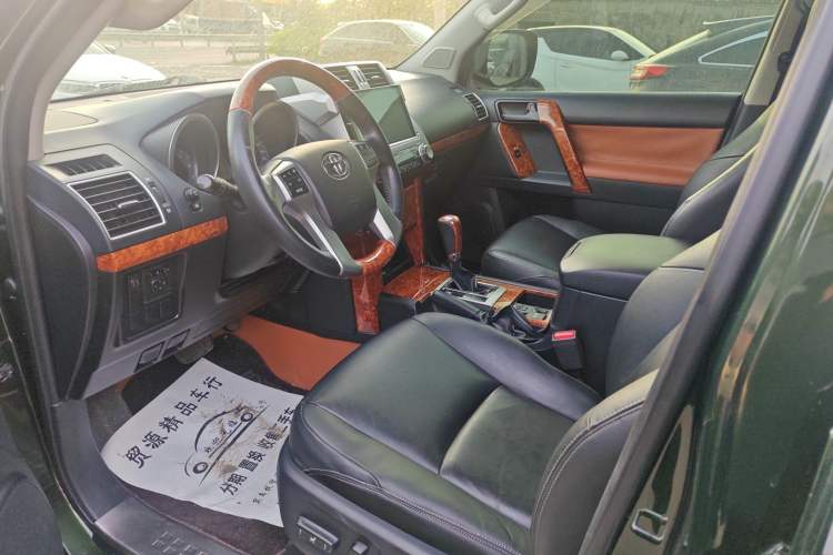 Used Toyota Prado 2016 2.7L Automatic Standard Edition Interior 1