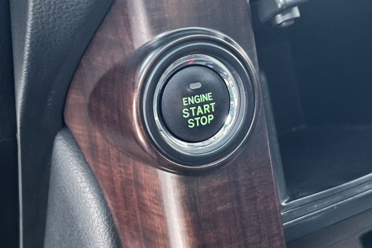 Used Toyota Prado 2016 2.7L Automatic Standard Edition Interior 12