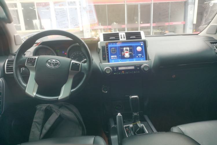 Used Toyota Prado 2016 2.7L Automatic Standard Edition Interior 2