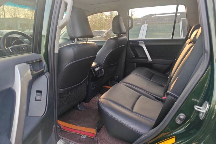 Used Toyota Prado 2016 2.7L Automatic Standard Edition Interior 2