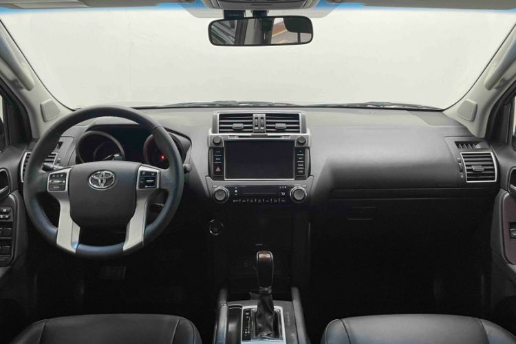 Used Toyota Prado 2016 3.5L Automatic TX-L Interior 2
