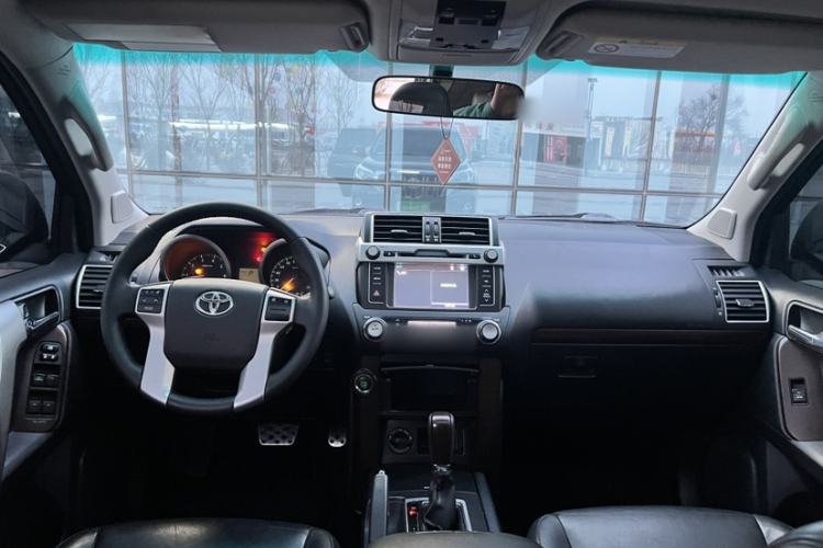 Used Toyota Prado 2016 2.7L Automatic Standard Edition Interior 3