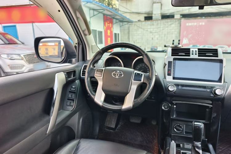 Used Toyota Prado 2016 2.7L Automatic Standard Edition Interior 6