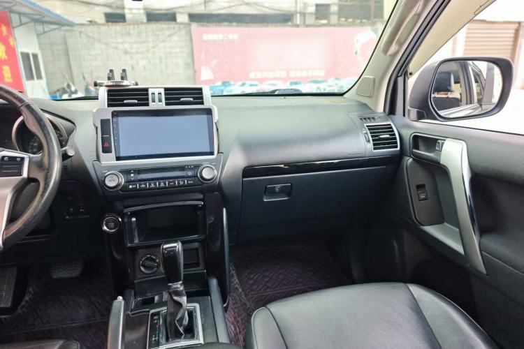 Used Toyota Prado 2016 2.7L Automatic Standard Edition Interior 7