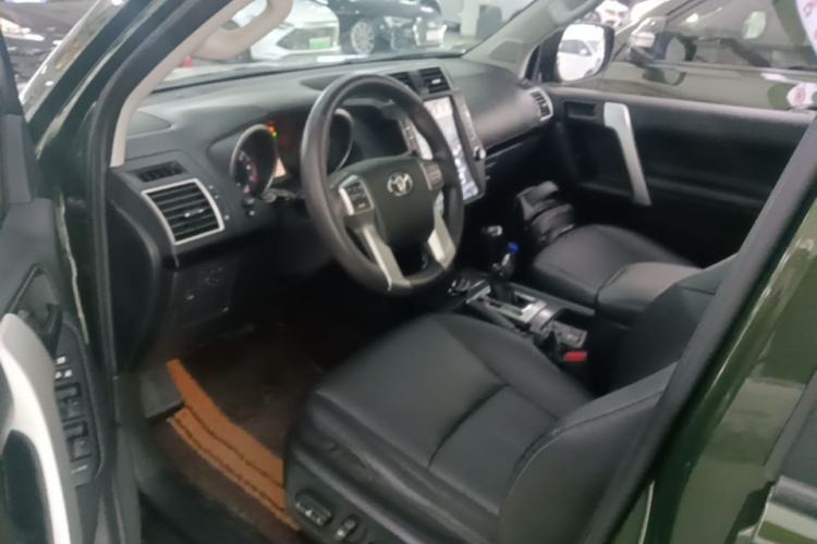 Used Toyota Prado 2016 2.7L Automatic Luxury Edition Left Front Seat